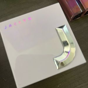Jaclyn cosmetics under eye powder